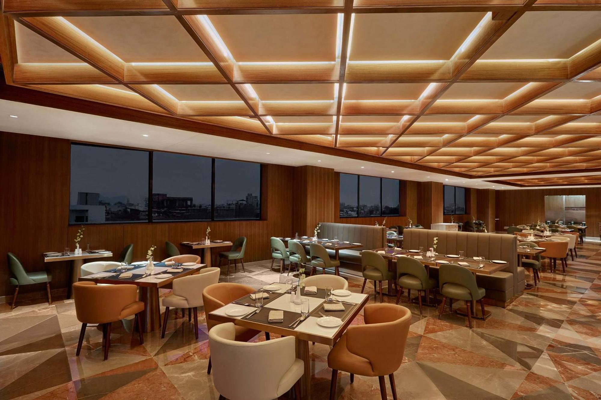 Doubletree By Hilton バラナシ エクステリア 写真