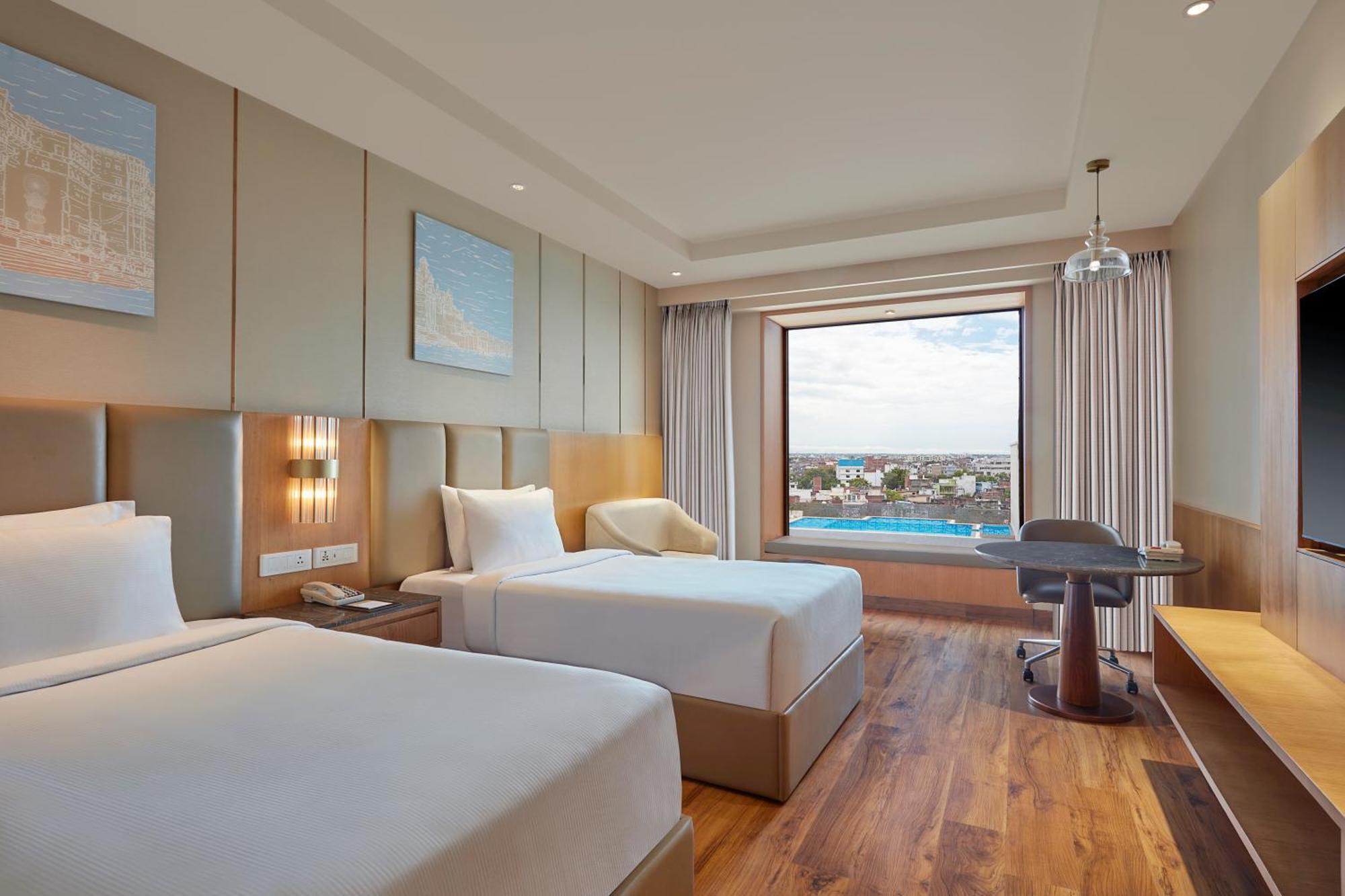 Doubletree By Hilton バラナシ エクステリア 写真
