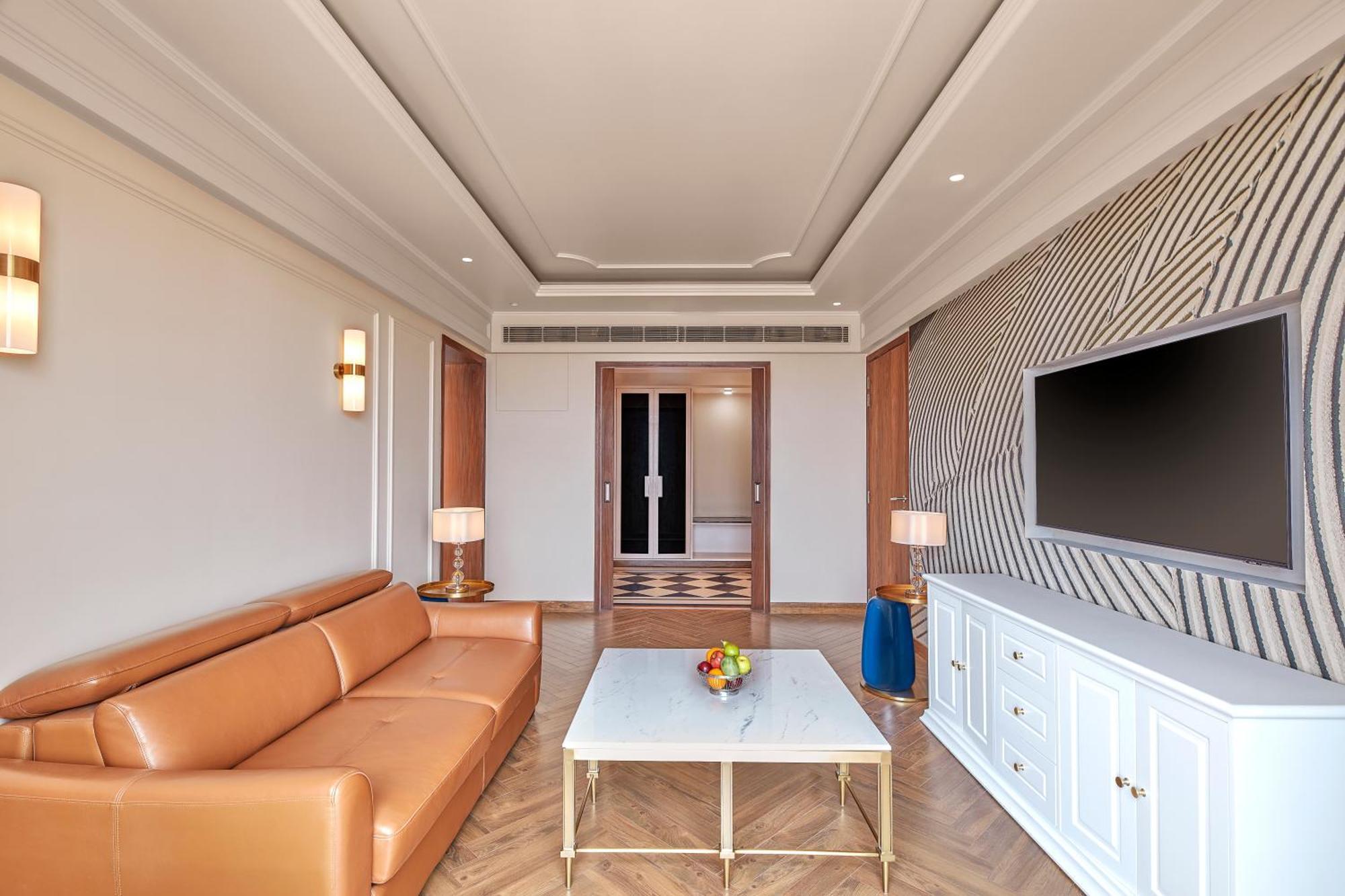 Doubletree By Hilton バラナシ エクステリア 写真